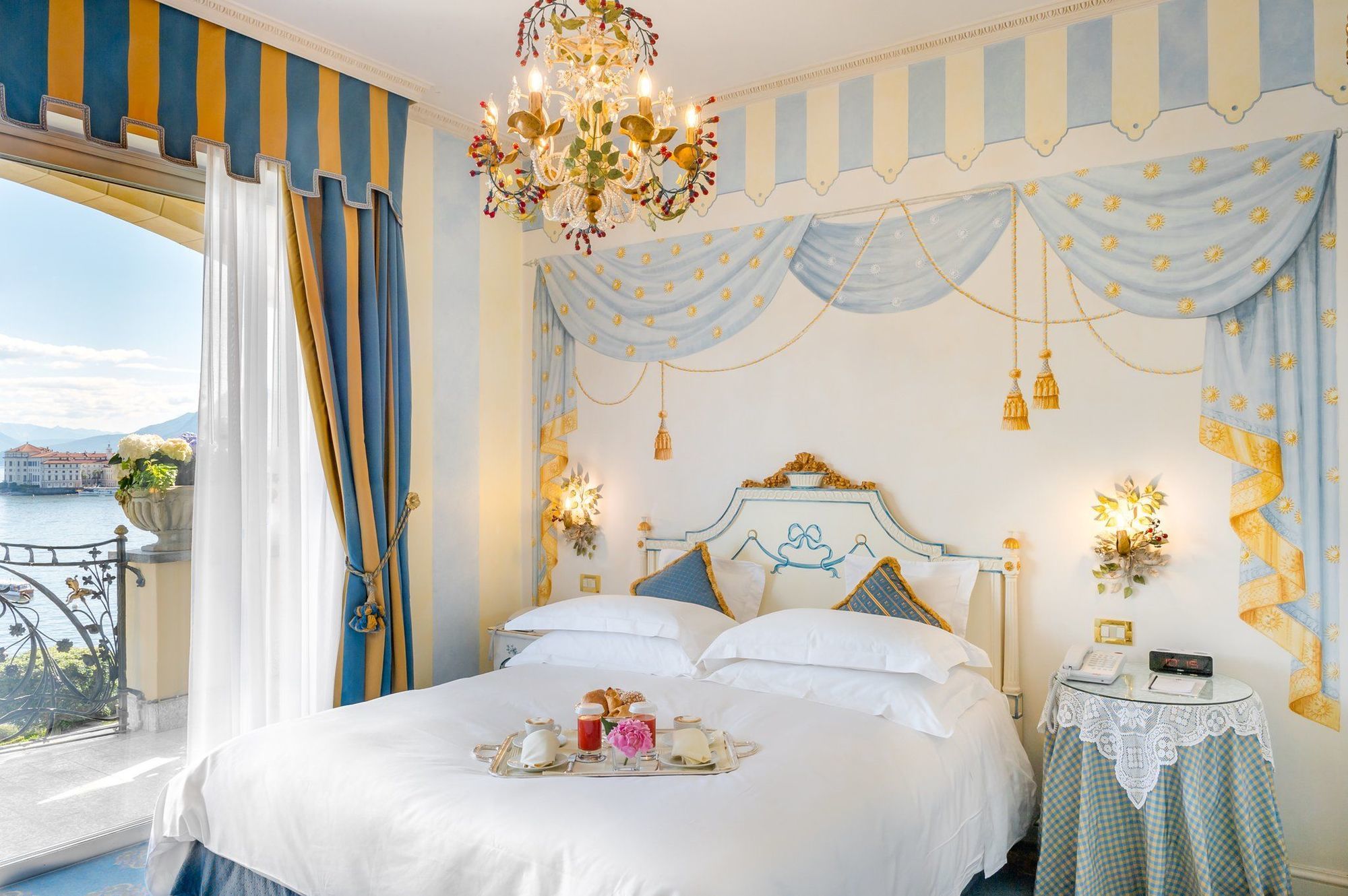 Suite Superior con Vista Lago